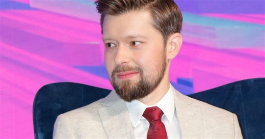 Nowa seria książek Remigiusza Mroza. „Piekło jest puste” otwiera cykl „Raport”