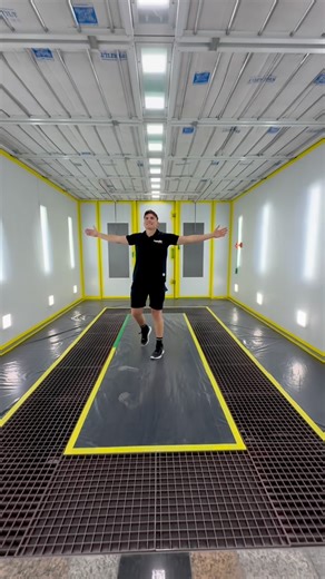 Bruno Nicolás Luchini on Instagram: "💣 NISSAN KICKS 🏁 Pintura completa ✅ Color : GunMetal 🎨 Code : KAD 🧑‍💻"