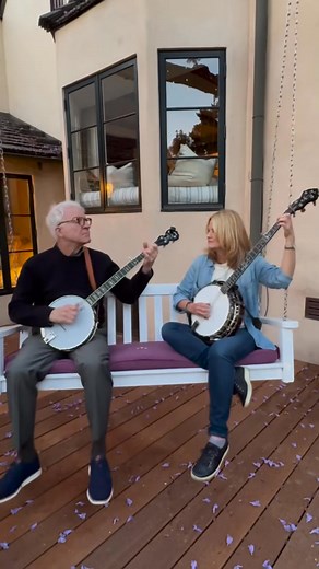 Alison Brown and Steve Martin Swinging to the Banjo #bluegrass #worldbluegrassday | World Bluegrass Day