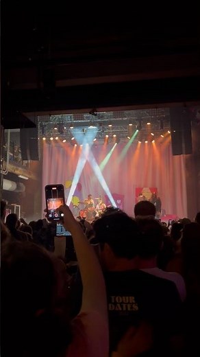 Beach Bunny - Tunnel Vision