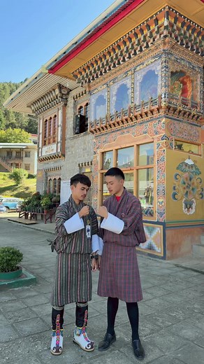 #tiktok with my student (literally captain) but messed up the steps tho😁@sixtwosix #student #xyzbca #viral #fyp @Ei khaing phyo
