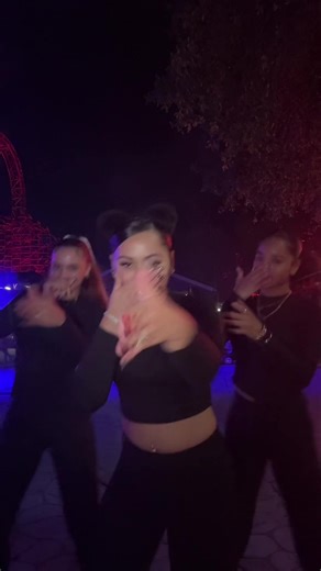 fog was its own paid actor 🎃 #fyp #foryoupage #dance #trending #viral @♡ @chanelle💓