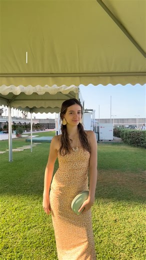 Алин | Aleen on Instagram: "#fyp #fypage #makeup #beach #tutorial"