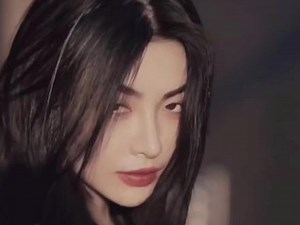 博主：MAGBOW（超会化妆的美女子）#宝藏女孩 @DOU 小助手 @抖音小助手