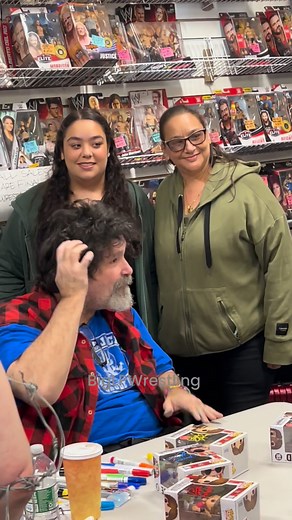Mick Foley meet and greet. #wrestling #WWE #prowrestling | Biglpwrestling