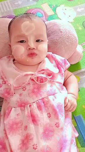 วิดีโอของ Nan da phyo (@joe.gyi.joe.lay) พร้อมเพลง မူရင်းအသံ - joe Gyi joe lay - Nan da phyo