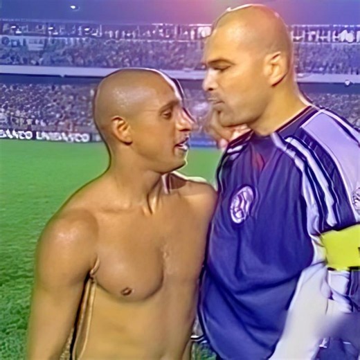 Roberto Carlos vs. Chilavert 🤯