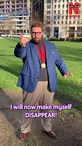 Watch the Mind Mangler make himself disappear in this dazzling display of illusion... Don’t miss the ‘Goes Wrong’ stars in their riotous new comedy Mind Mangler: Member of the Tragic Circle, direct from the West End! 📅 Wed 15 - Sat 18 May 🎟️ https://atgtix.co/49UJqZb | Palace Theatre & Opera House Manchester