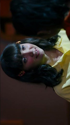 Crush Kissing Scenes Paige and AJ (Rowan Blanchard and Aulii Cravalho)