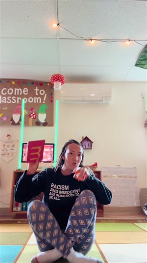 There’s really SO many ways to do a 3 period lesson, I definitely chose a simplistic lesson to start off with. I could have done this with numerous letters or other materials. It doesn’t have to be this simple and it also doesn’t have to be done in one lesson! A child may take days at step one and 2! P.S pretty sure Willow was messing with me that first time around but it did make for a great example on how we stay with the child. We don’t tell them they are wrong and make that something to fixa