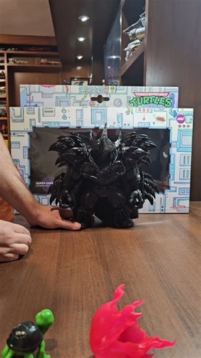 JAVI_TMNT 🇲🇽 on Instagram: "Unboxing - Mondo TMNT Super Shredder Soft Vinyl Shadow Lord Variant is massive! #tmnt #mondo #teenagemutantninjaturtles #tortugasninja #toycollector"