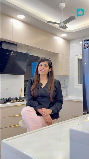 This Tiny Kitchen Has No Wasted Space🙌 #modularkitchen #kitchendesign #designcafe