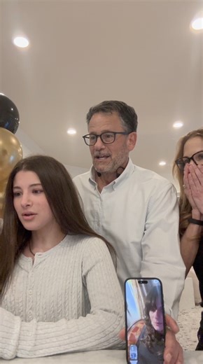 "You made it, kid." 💛🖤 The first students from the Vanderbilt Class of 2030 have received their acceptance letters! #VU2030 | Vanderbilt University