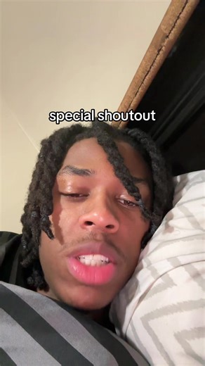 smooch (@smoochllb)’s video of shouting out kick at twitch event