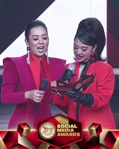 bener benerr bangga liatt kaliann bisa sejauh inii🥹,langgeng dan sukses teruss ya kedepannyaa@DA7 MILA @DA7.Valen #masukberanda #da7 #milengariskeras