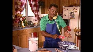 It's one of the world's most popular foods! 🍕 If you want the best pizza in town, go to "Little Nino’s Pizzeria," the featured book in this teamwork-focused #ReadingRainbows book segment! Check out this link for more ways to use this segment in your classroom: https://to.pbs.org/3JpiRB7. | via PBS Teachers | Nine PBS