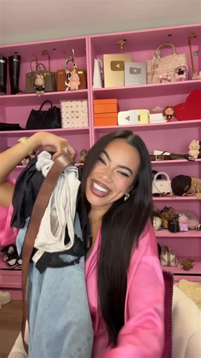 Adelaine Morin on Instagram: "The comfiest bras love u @maidenform 🤍 Shop Maidenform T-Shirt bras at the 🔗 in my bio #MaidenformPartner #supportyourstyle #tshirtbra"