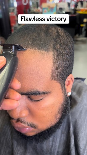 7.8K views · 100 reactions | Flawless victory #flawlessvictory #realbarber #chicagobarber #viral #explorepage #barber | Master Barber | Facebook