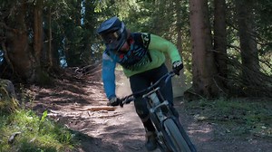 🚲 15 pistes de descente vous attendent aux 7 Laux avec des itinéraires variés pour tous les niveaux ! 🎟️ Achetez votre bikepass en ligne et rendez-vous sur les pistes 👉 www.les7laux.com | LES 7 LAUX - Prapoutel, Pipay, le Pleynet