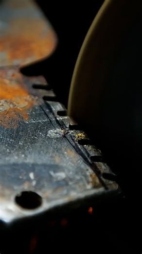 Rusty Leather Cutting Knife Restoration | DIY & Crafts