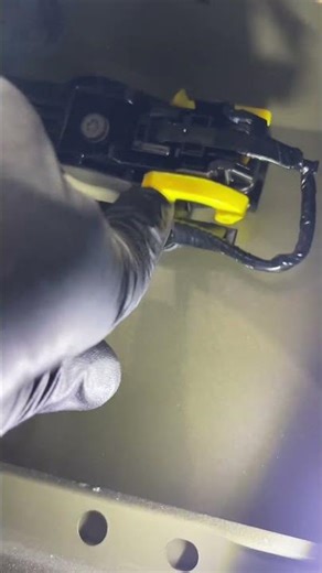 Subaru Outback 2022 door handle removal #fyp #autobodyrepair #tutorials #bodywork