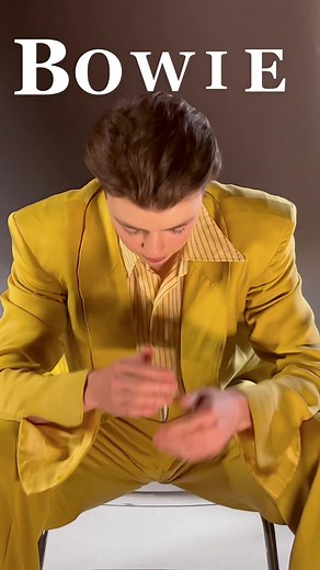 The difference in persona reflects in costume… between the years of 1972-1976 and how costume shaped the characters. I made both costumes for my research project - more coming soon! #davidbowie #ziggystardust #bowie #costumedesign #costume #research #costumemaking