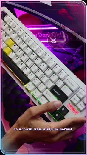Gamakay TK101 98% Wireless Mechanical Creamykeyboards With Num Pad, Hot Swappable Gaming Keyboard With Gasket Mounted, Pre-lubed Linear Switches, Tri-Mode RGB Backlit Gaming Keyboard