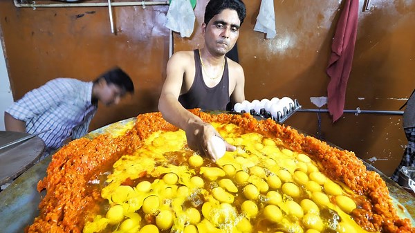 400-Egg Scramble! Mumbai's BIGGEST Street Food Feast