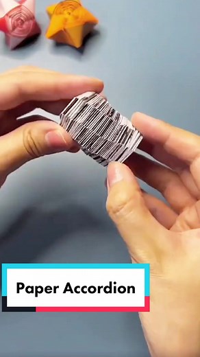 Origami paper cut accordion make. #origami #paper #papercraft #papercut #paperaccordion #paperfolding #origamifolding #paperfold #paperfoldingchallenge