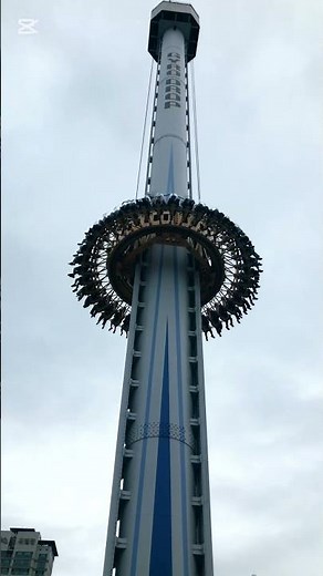 Gyro Drop,a thrilling drop tower amusement ride located at Lotte World Adventure in Seoul,SouthKorea