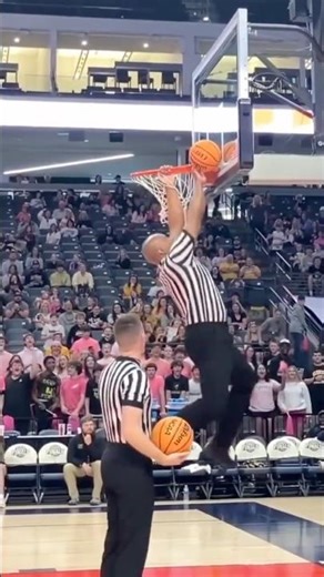 Ref Lowkey Has Hops! 😂💀 #shorts