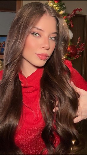 Tú mejor aliado para tu cabello esta navidad🤍🎄 @lorealparis #OleoExtraodinario #LorealParisHair #PublicidadVerificada #Publicidad | Samantha Vázquez