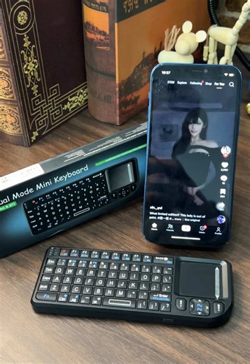 Portable mini keyboard, which can be used anywhere😆#keyboard #mini #bluetooth #wireless #tiktokshopblackfriday