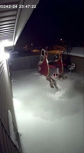 Santa Crashed Like a Missile – Real CCTV Footage