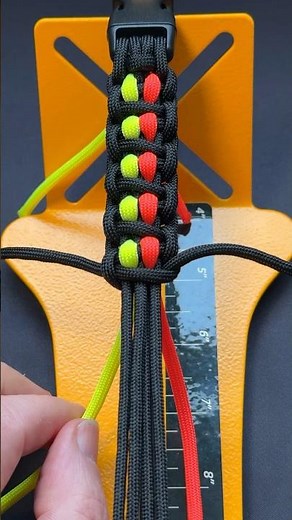 How To Tie A Northwind Paracord Bracelet 👀