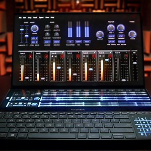 Compone tu próxima obra maestra con el inigualable ScreenPad™Plus de la nueva ASUS ZenBook Pro Duo, la laptop del futuro ¡Descúbrela! #CreaSinLímitesPE | ASUS