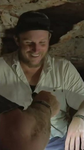 The Mooka Boys Find ENORMOUS Andamooka Opal Rock #Shorts #OutbackOpalHunters