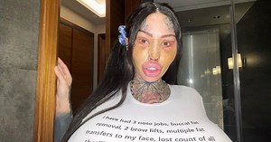 Modelka uzależniona od operacji plastycznych została wyrzucona z samolotu. Przekonuje, że to przez rozmiar jej piersi