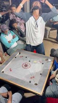 Carrom king 👑 guy’s last shot dekhna #youtube #youtuber #ytshorts #youtubeshort