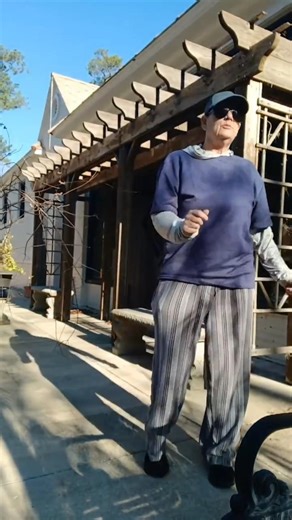 I'm "way less sad" #shorts #ESyncErica #dance #esync #wlw