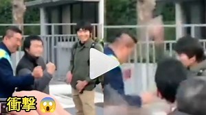 【衝撃映像】NHK党 立花孝志氏、財務省前デモ中にナタで襲撃される！犯人逮捕・全治1ヶ月の重傷 - WACOCA NEWS