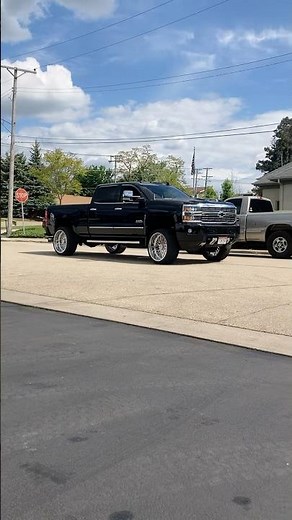 Tuned and Deleted L5P Duramax rev limiter sounds nasty!!