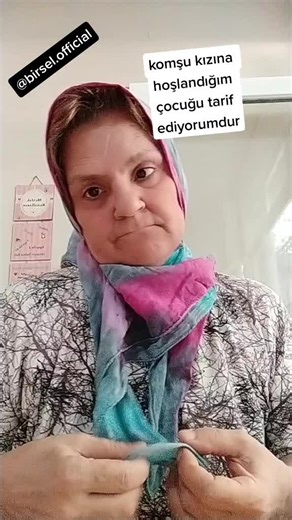 How to Tie a Scarf: Step-by-Step Guide