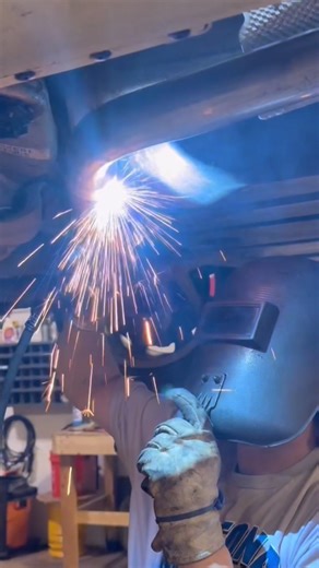 Lou’s custom exhaust in Lebanon Maine is OPEN! #cars #carsdaily #deesyprod