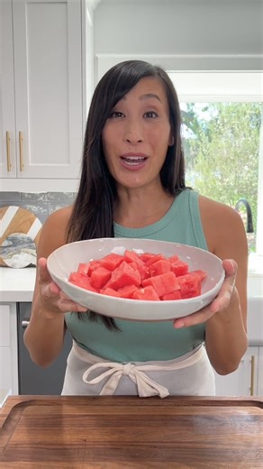 Don't let leftover watermelon go to waste! 🍉❄️ I've got you covered on freezing watermelon for a refreshing treat that'll last all year round. #FreezeWatermelon #SummerTreats #NoWaste | Jessica Gavin