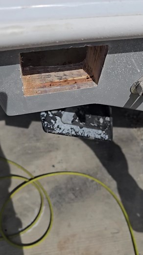 Expert Outboard Mechanic Tips for Center Console Boats