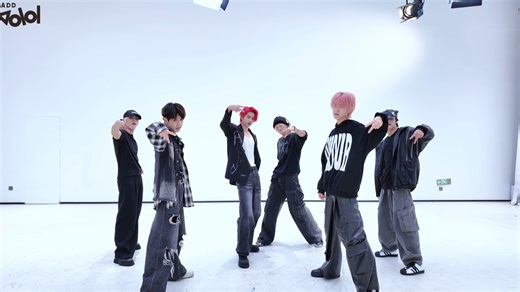 【ADD男团】同名出道曲《ADD》舞蹈练习室公开