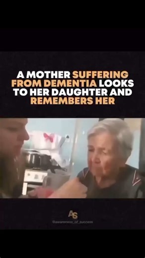 Ever had a moment so powerful it brings tears to your eyes? Imagine this: a daughter helps her mom, who has dementia, eat. Out of the blue, her mom looks up, recognizes her, and says, "I love you." ❤️🙏 That moment isn’t just about recognition—it’s a glimpse into the enduring power of love, the kindness we show, and the patience we need. In that split second, love broke through the fog of dementia, showing us just how deep our connections run. It’s a reminder to pour our hearts into our relation