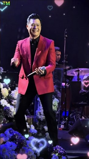 Singer Quang Dũng was born in 1975 in Quy Nhơn, Bình Định.