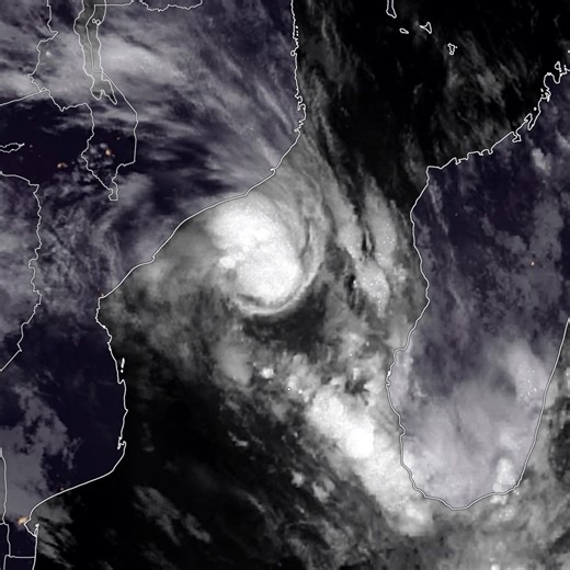 Tropical Cyclone Dikeledi’s recent journey around Madagascar 🇲🇬🌀 | Zoom Earth